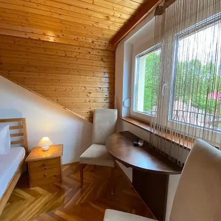 Apartman Petőfi 24 *